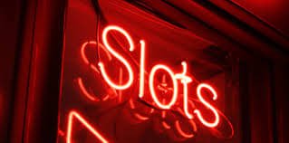 Mesin slot digital berwarna-warni dengan berbagai tema menarik
